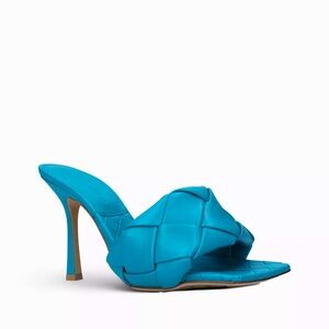 Bottega Veneta Lido Vibrant Blue Heels